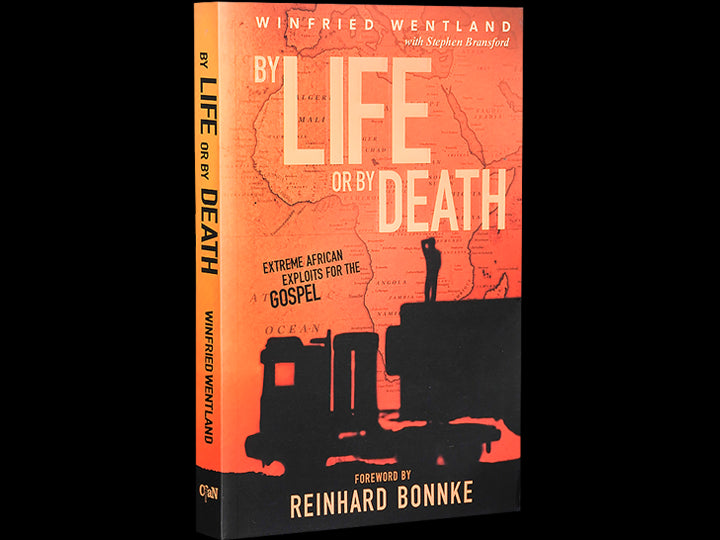 By life or by death (Hardcover Book)